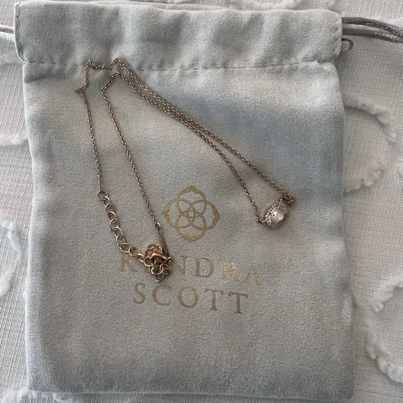 Kendra Scott rose gold and white Grayson necklace - Picture 1 of 2